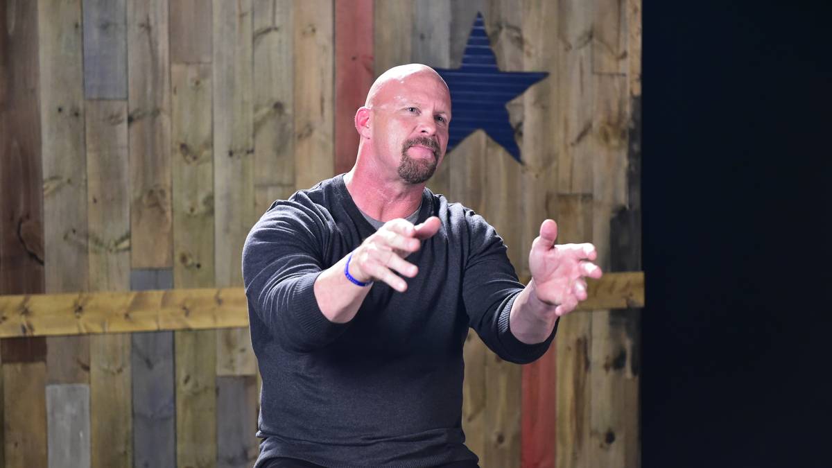 Austin beendete seine Karriere 2003 wegen Nackenproblemen, dennoch: Der Erfolg der fünfjährigen Austin-Ära (sechs Titelregentschaften) war beispiellos, rettete WWE aus existenzieller Not und machte sie wieder zum Marktführer