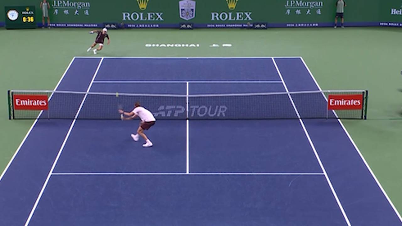 Inklusive Zaubervolleys! Zverev zieht ins Halbfinale ein