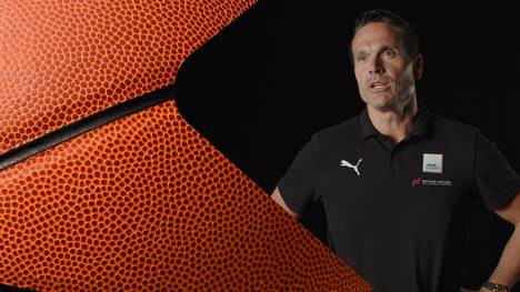 Was macht einen guten Head Coach aus? Welche Rolle spielen die Handshakes? Und was hat es eigentlich mit diesem "Hoopala" auf sich? Alle Antworten im Bench'd Basketball-Lexikon "H"