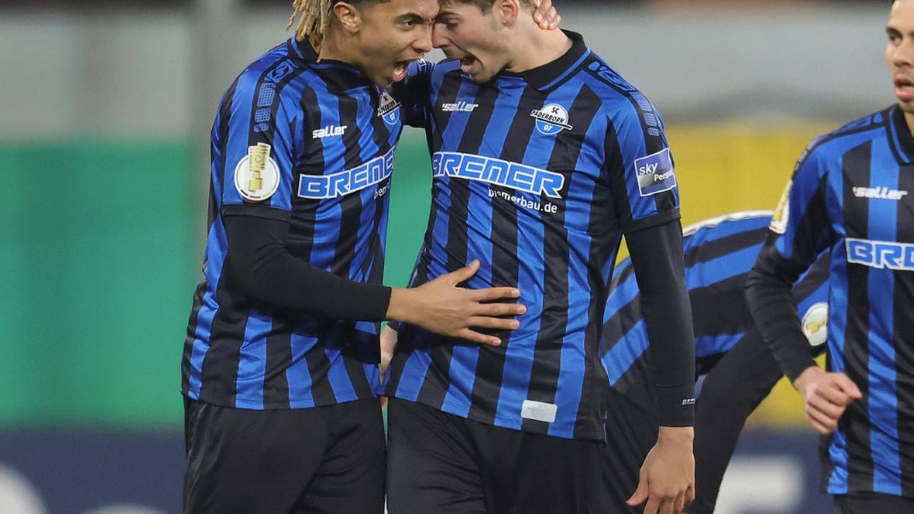 Paderborn dreht wildes Verfolgerduell in Hannover