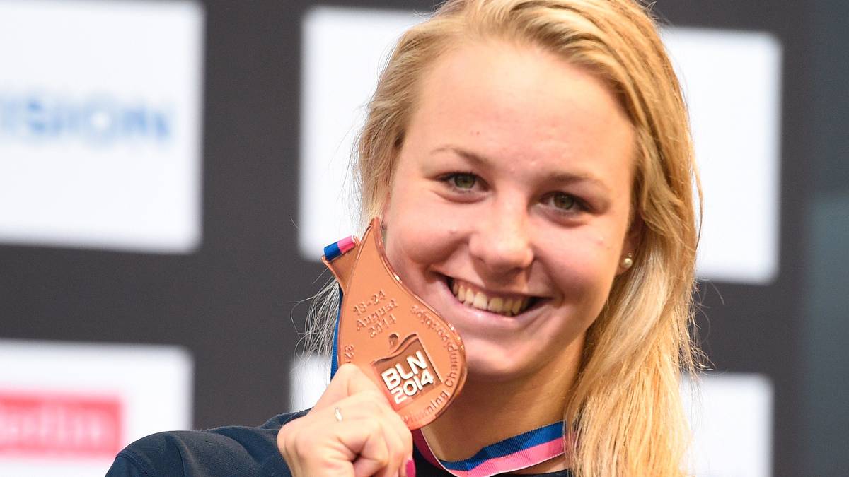 Schließlich kann auch Österreich mit einem hübschen Lächeln in der Schwimmszene aufwarten