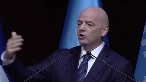 Gianni Infantino ist auf dem 73. Kongress in Kigali als FIFA-Präsident im Amt bestätigt worden. Der Schweizer erzählt, wie der Wiederaufbau Ruandas ihn zu seinem ersten Wahlsieg inspirierte.