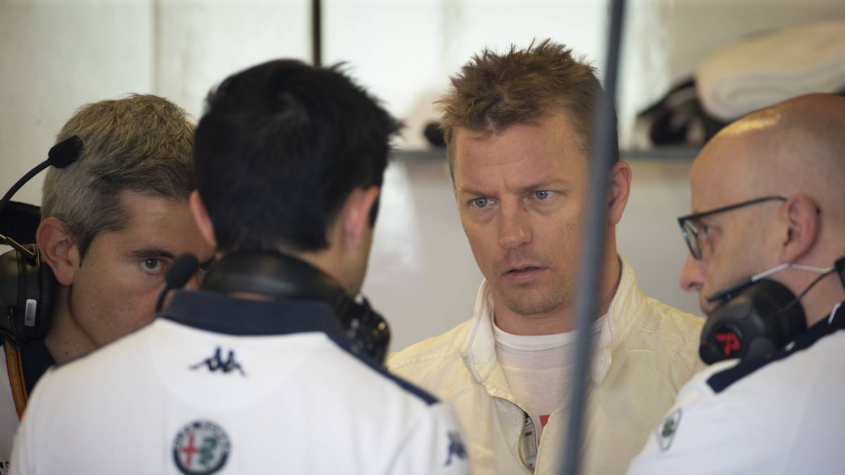 Räikkönens schonungslos ehrliche Antwort auf die Frage eines Scheichs, was für Voraussetzungen sein Sohn braucht, damit er Formel-1-Fahrer wird: "Ich hoffe, dass du viel Geld hast"