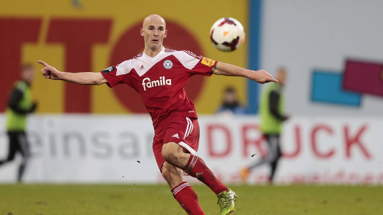 Holstein Kiel bindet Herrmann