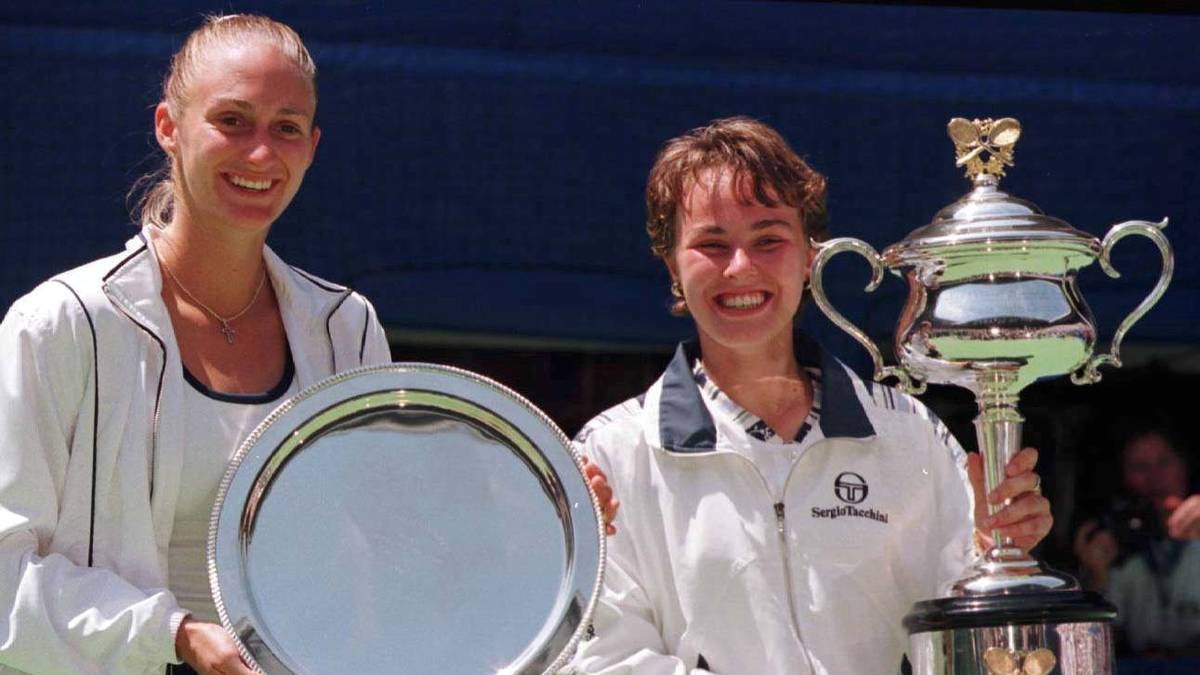 Martina Hingis (mit Mary Pierce) wurde 1997 zur jüngsten Nummer 1 aller Zeiten