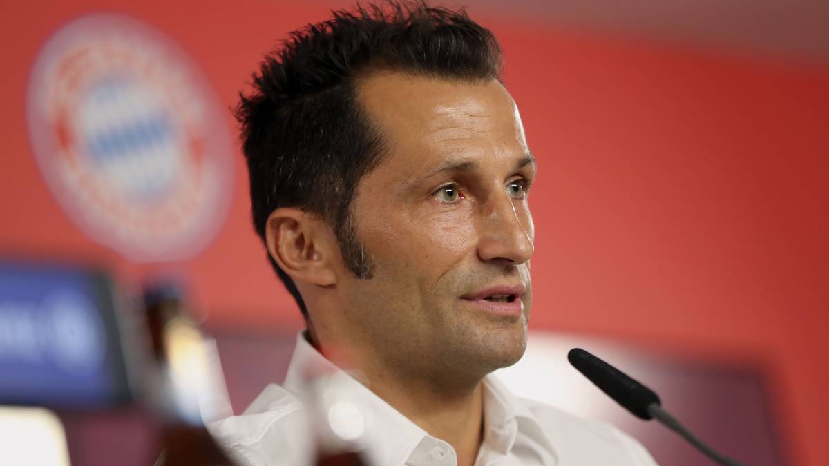 FC Bayern München: Hasan Salihamidzic. Sportdirektor (kein Vorstandmitglied). Seit August 2017, Vertrag bis 2020. Berufsanfänger. Erhält angeblich alle Kompetenzen sowie Weisungsbefugnis im sportlichen Bereich, ist nur dem Vorstandsvorsitzenden Karl-Heinz Rummenigge unterstellt