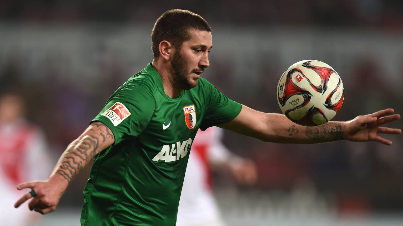 Mölders rechnet mit Augsburg ab