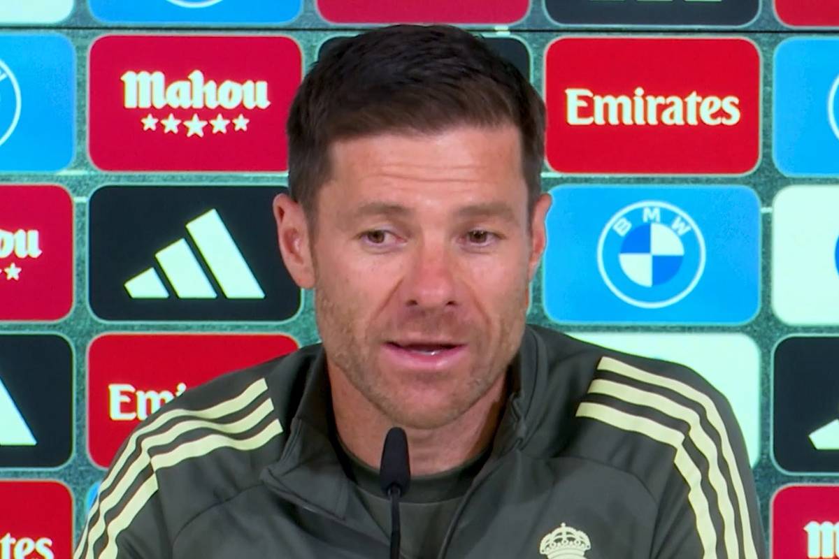 Real-Trainer Xabi Alonso zollt seinem ehemaligen Nationalelf-Kollegen Sergio Busquets Respekt, der heute sein Karriereende zum Ende des Jahres bekanntgegeben hat.