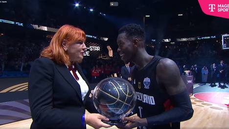 DBB-Star Dennis Schröder bekommt nach dem EM-Triumph eine ganz besondere Auszeichnung.