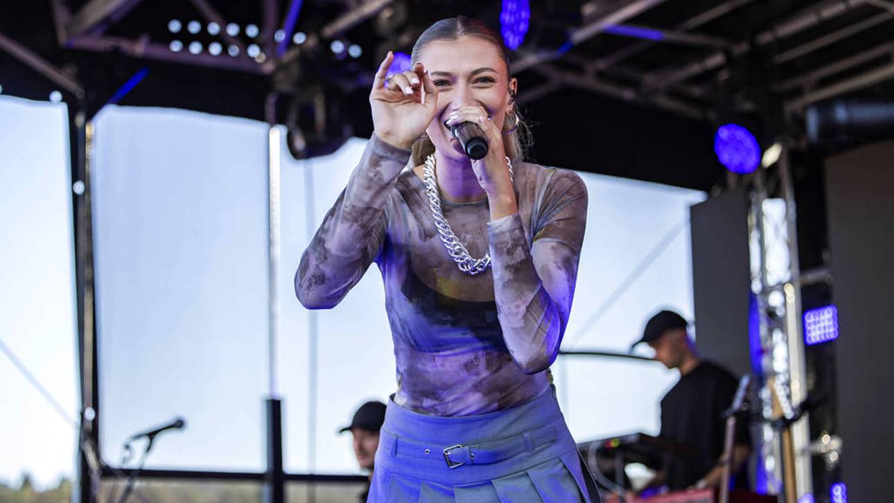 Neue Künstlerin für EM-Song