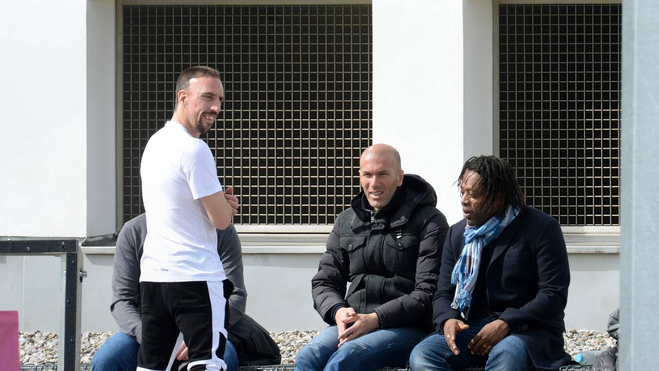 Zidane hospitiert beim FC Bayern