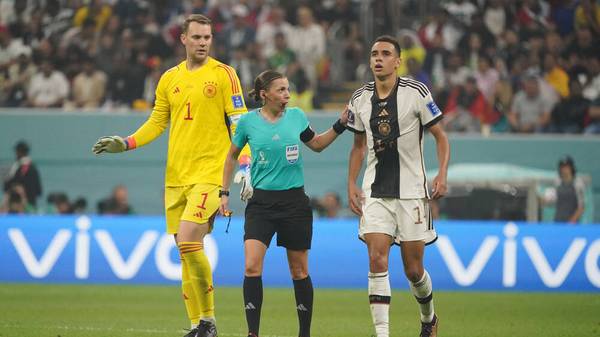 Vor Bayerns CL-Spiel: Schiedsrichterin in der Kritik