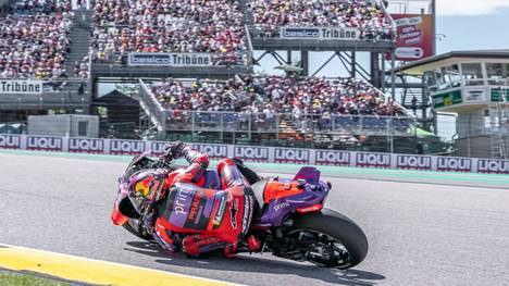 Jorge Martín gewinnt auf dem  Sachsenring den Sprint