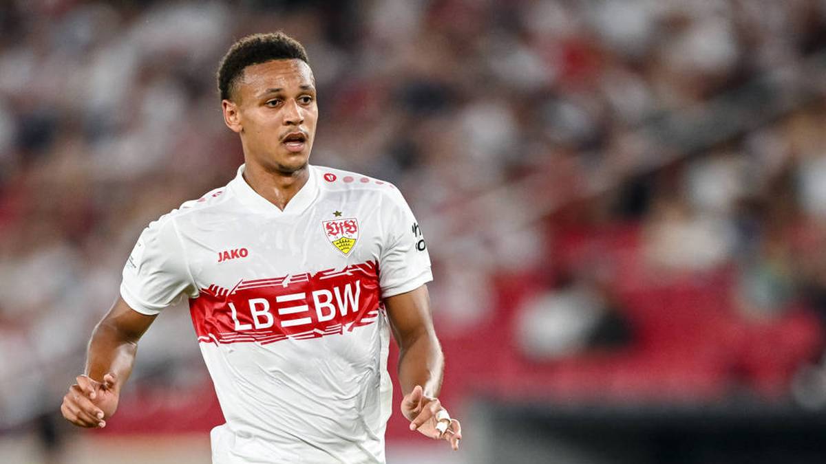 Luca Jaquez (22, VfB Stuttgart): In der Saisonvorbereitung war Jaquez DER Gewinner in Stuttgart und hat laut Trainer Sebastian Hoeneß aktuell die Nase vorn gegenüber Innenverteidiger-Talent Finn Jeltsch. Bitter: Im Supercup gegen den FC Bayern unterlief dem Abwehrspieler ein folgenschwerer Fehler zum ersten Gegentor.