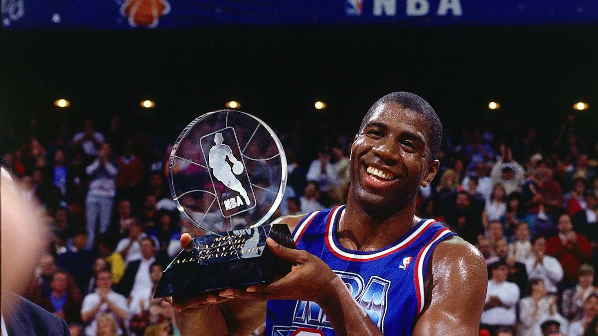 Der frühere Star der L.A. Lakers wird sogar zum wertvollsten Spieler gewählt. Es ist einer der Gänsehaut-Momente in der Historie des Events