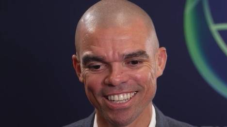 Portugal-Legende Pepe hofft, dass sein ehemaliger Teamkollege Cristiano Ronaldo noch viele Jahre Fußball spielen wird. Der Rücktritt des Superstars werde ein schwerer Schlag für die Fußballwelt.