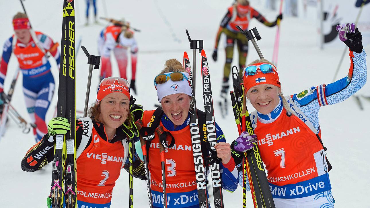 Ein Podium der Topstars: Marie Dorin Habert (M.) gewann den WM-Massenstart vor Laura Dahlmeier (l.) und Kaisa Mäkäräinen