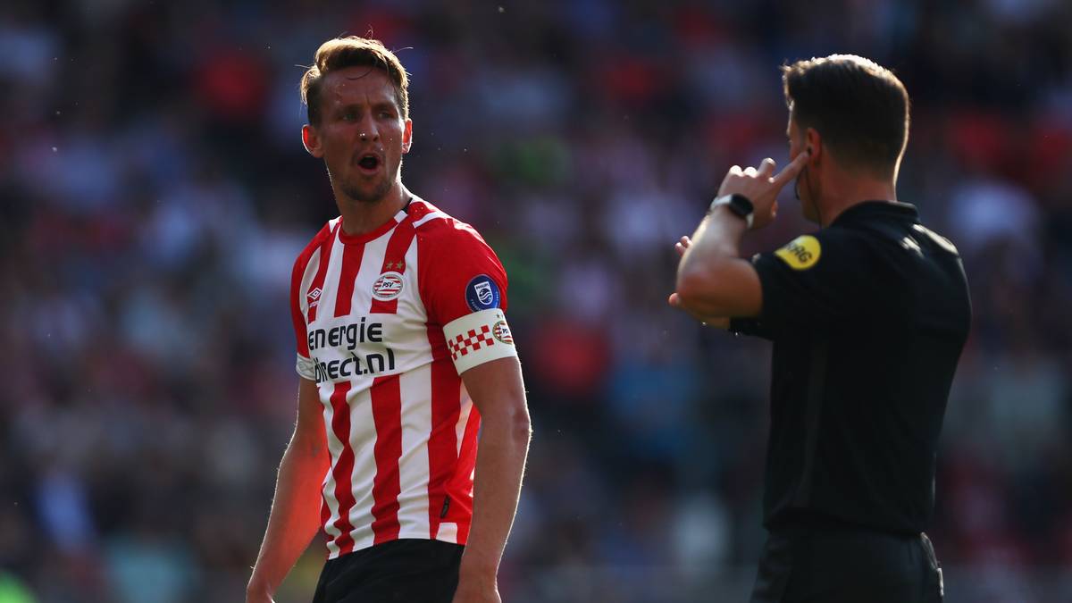 LUUK DE JONG: Mit de Jong wechselt ein ehemaliger Gladbacher zum FC Sevilla. 12,50 Millionen Euro lassen sich die Andalusier die Dienste des 28-Jährigen Stürmers kosten. Der Niederländer kommt von der PSV Eindhoven