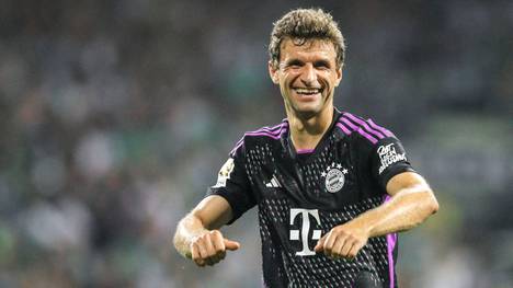 Der FC Bayern muss vorübergehend auf den verletzten Jamal Musiala verzichten. Jetzt könnte Thomas Tuchel verstärkt wieder auf Thomas Müller setzen.