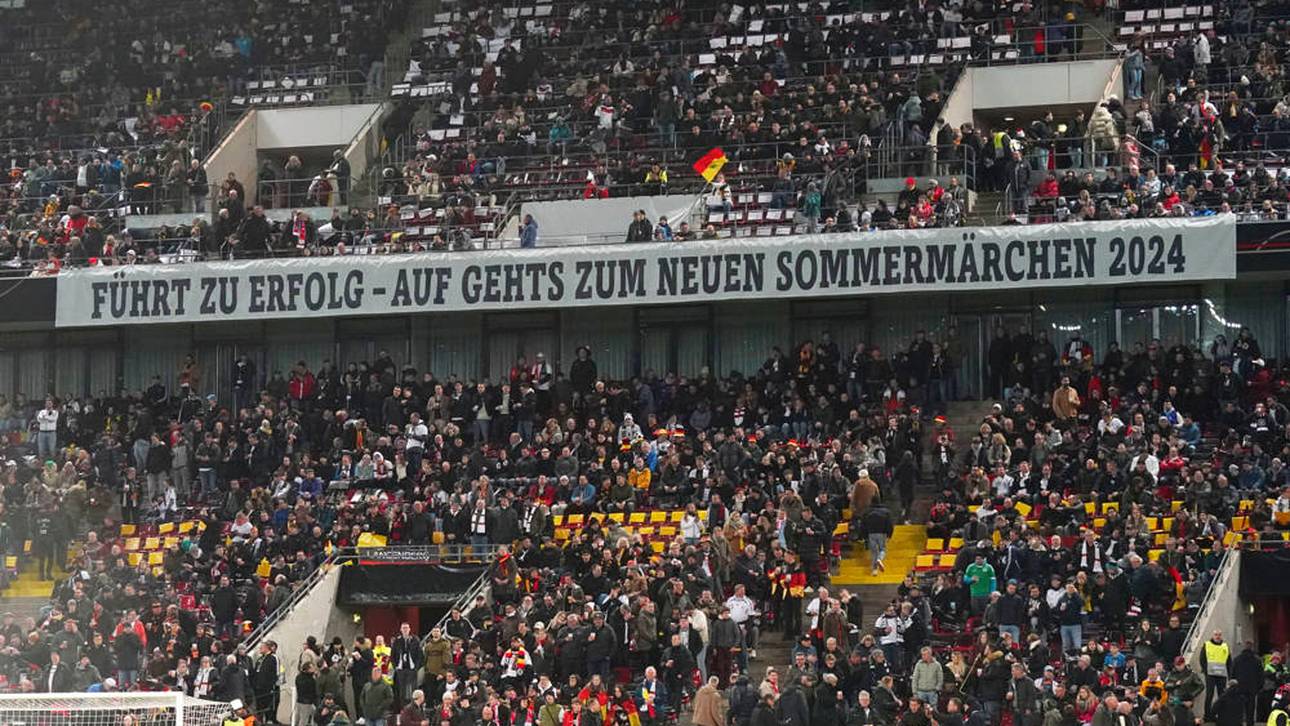 Die Choreo der DFB-Fans