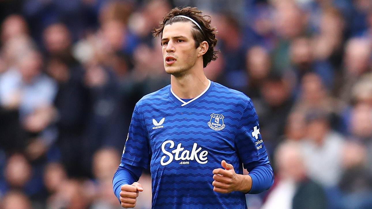 Röhl wechselt fest zu Everton