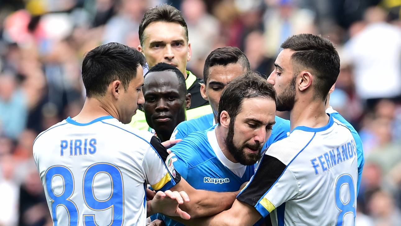 Higuain deaktiviert Facebook-Seite