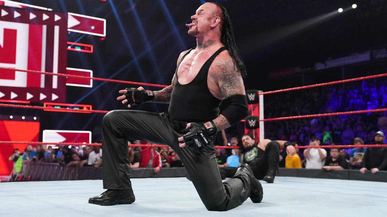Undertaker überrascht bei WWE RAW