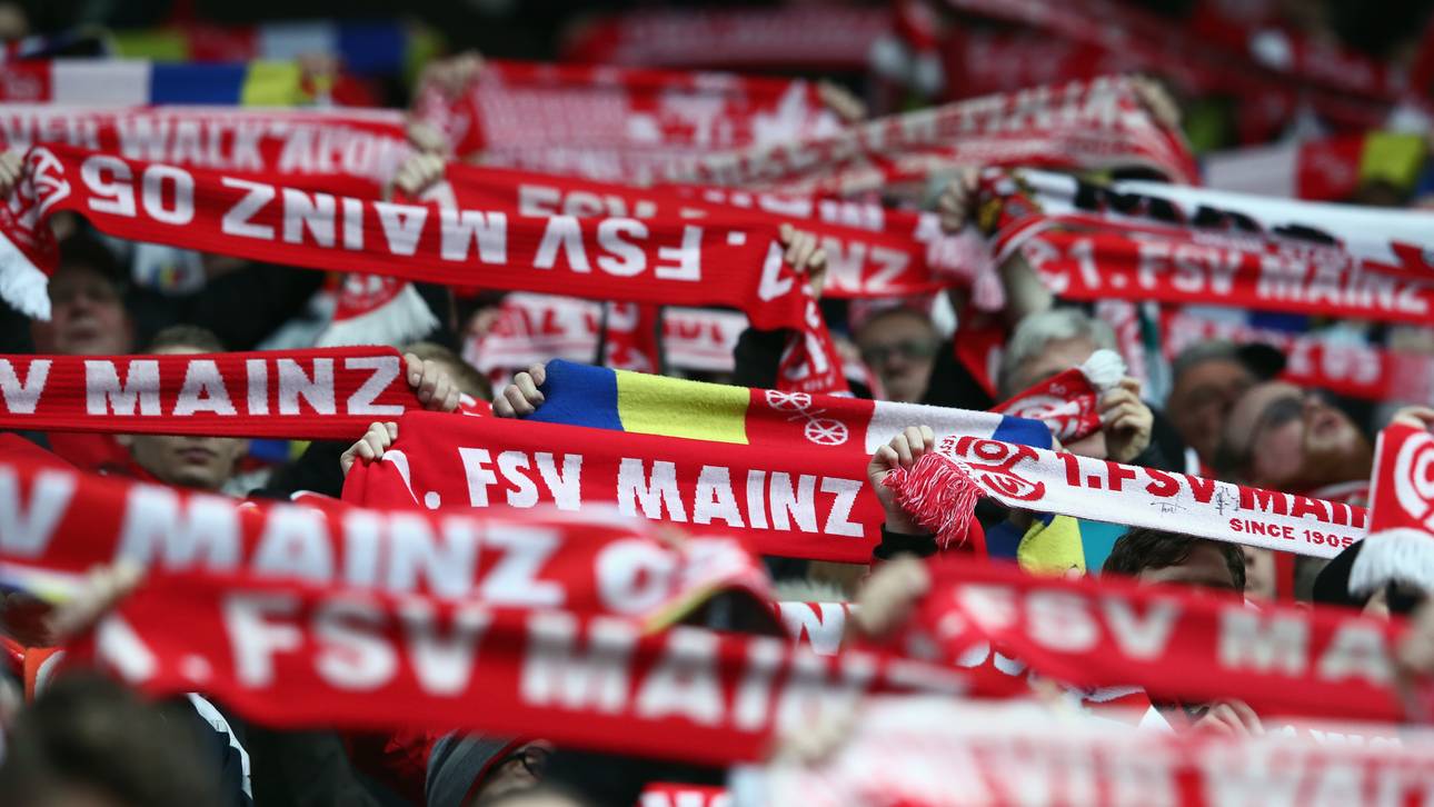 Mainz-Fans stehen hinter dem Team
