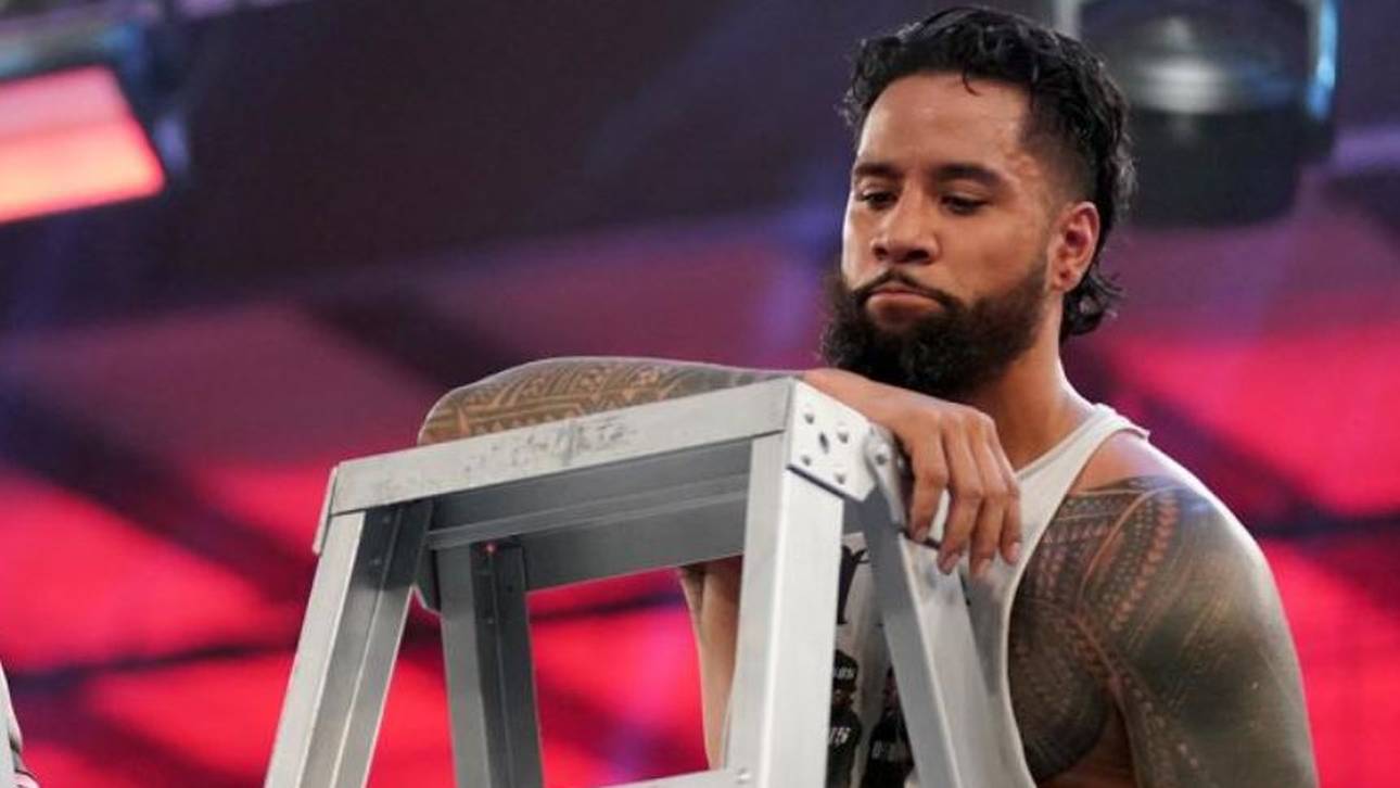 WWE: Jimmy Uso schwer verletzt