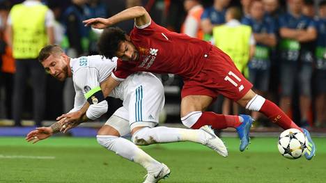 Sergio Ramos foult Salah im CL-Finale 2018