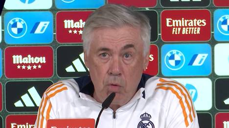 Real Madrid Trainer Carlo Ancelotti wird in der Pressekonferenz vor dem Spiel gegen Sevilla nach dem Elfmeterschützen seines Teams gefragt.