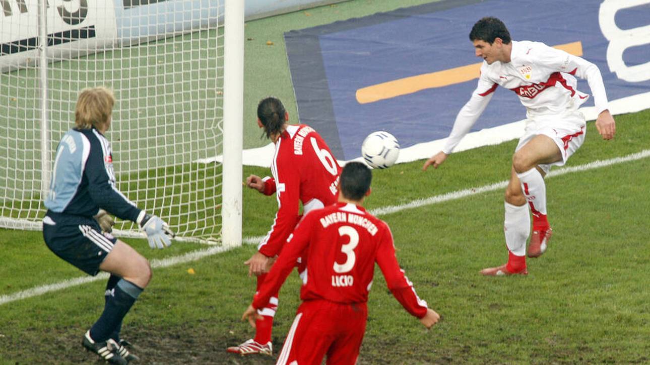 Mario Gómez legendäres "Penis-Tor" - kurz vor dem Treffer