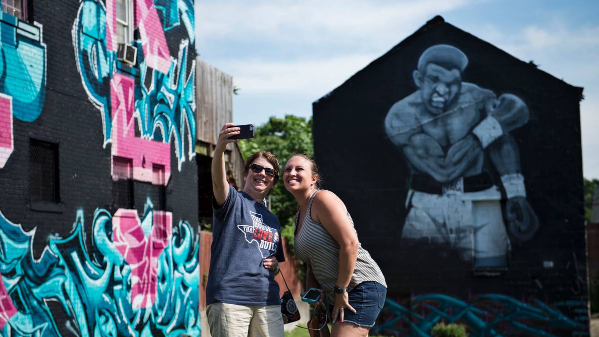 Ob man es gut findet oder nicht - in der heutigen Zeit dürfen da auch Selfes natürlich nicht helfen