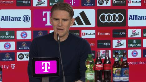 Noch ist unklar, ob Manuel Neuer seine Karriere nach dieser Saison beendet oder ein weiteres Jahr dranhängt. Sportdirektor Christoph Freund gibt Einblicke in die laufenden Vertragsverhandlungen und spricht über eine mögliche Zukunft der Bayern-Legende.