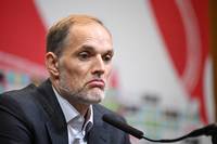 Der ehemalige Fußballprofi Danny Mills glaubt, dass Thomas Tuchel aufgrund seiner deutschen Herkunft bei England unter enormem Druck steht. Ohne WM-Titel droht ihm das Scheitern, so Engländer.