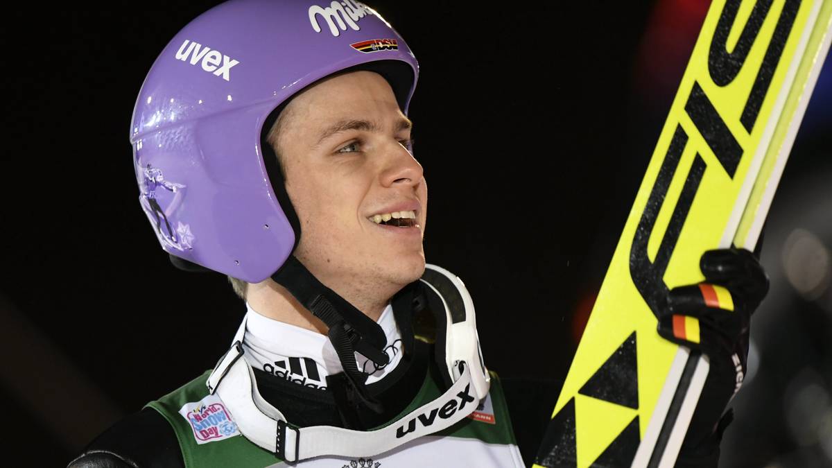 PLATZ 3 - ANDREAS WELLINGER (Deutschland): Wellinger zeigte diese Saison bisher starke Leistungen. Die Bilanz des 22-Jährigen: Ein Einzelsieg, zwei Podestplätze. Der größte Erfolg seiner Karriere bisher war Gold mit der deutschen Mannschaft bei Olympia 2014