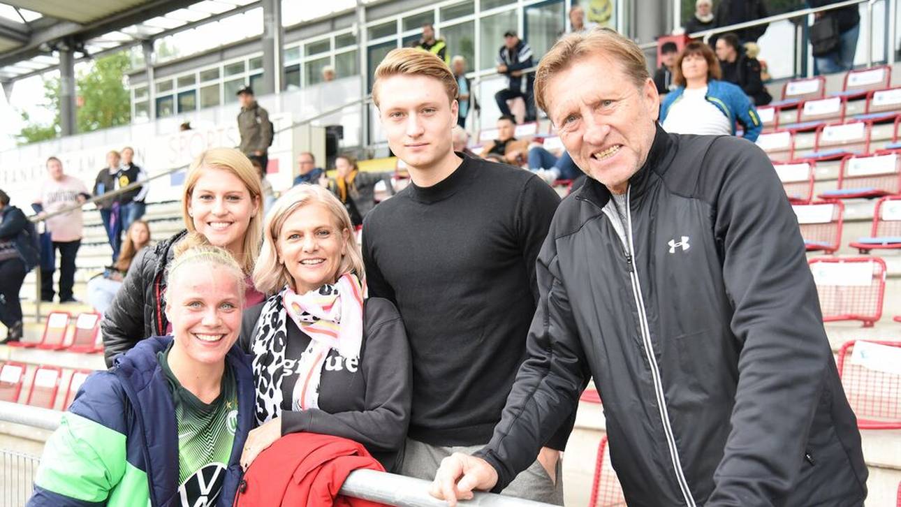 Michael Kutzop und seine Familie bei einem Stadionbesuch 2019