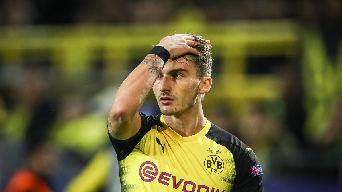 MAXIMILIAN PHILIPP: An dem 23-Jährigen liegt es nicht, dass die Borussia in die Krise gerasselt ist. Durch die langfristige Verletzung von Marco Reus gleich im linken Part der Offensive gefordert. Bei neun Einsätzen in der Liga schon fünf Treffer, das ist eine ordentliche Quote