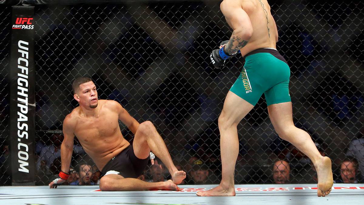 Diaz muss sogar zweimal auf die Matte...