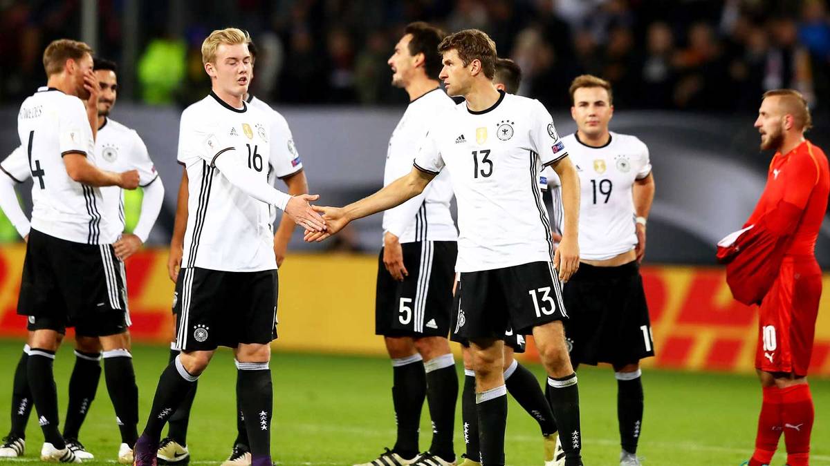 JULIAN BRANDT (ab 80.):  Die Leverkusener Hoffnung für die Zukunft ersetzte Draxler. Keine Benotung.