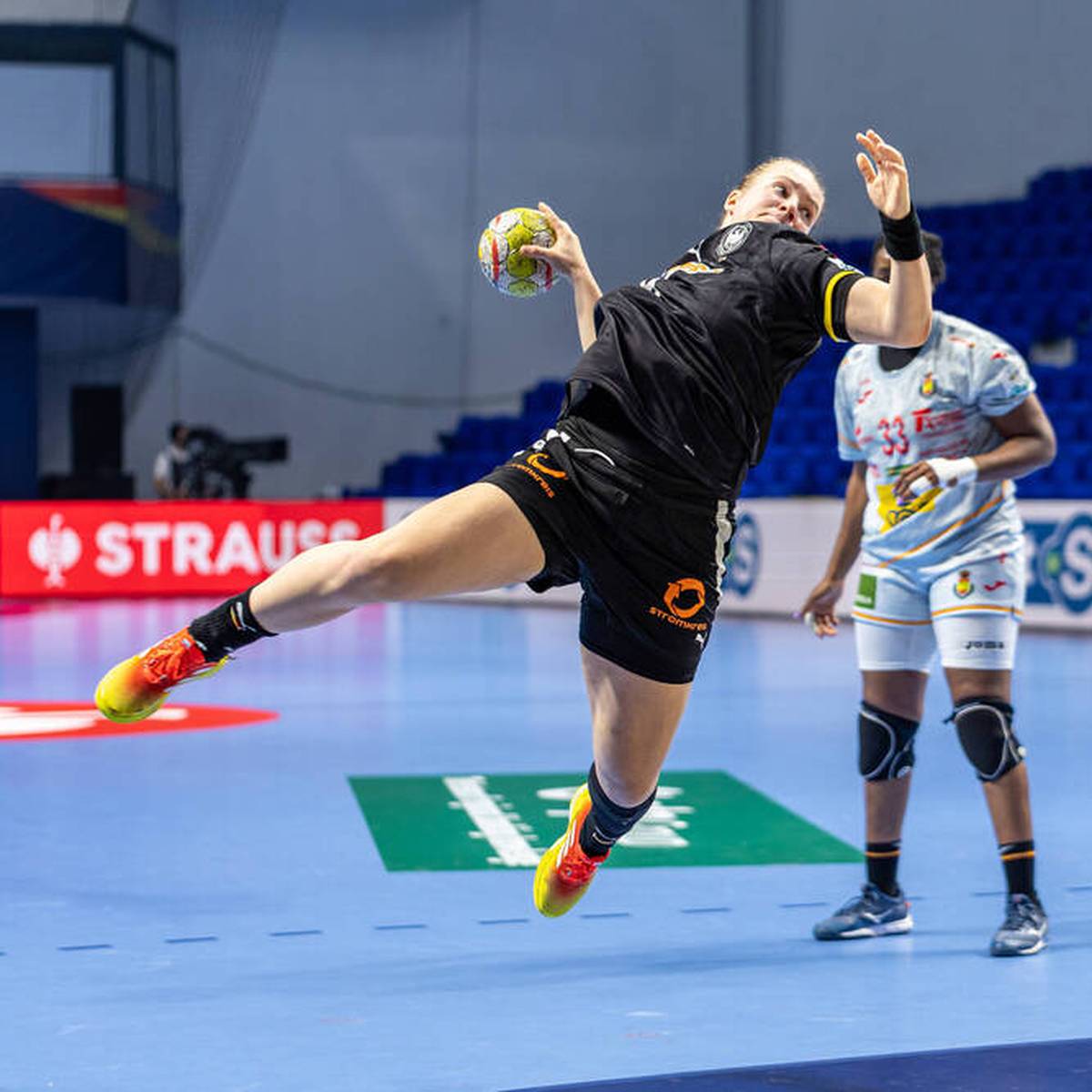 Handball-EM Frauen 2022 Deutschland zittert sich in die Hauptrunde