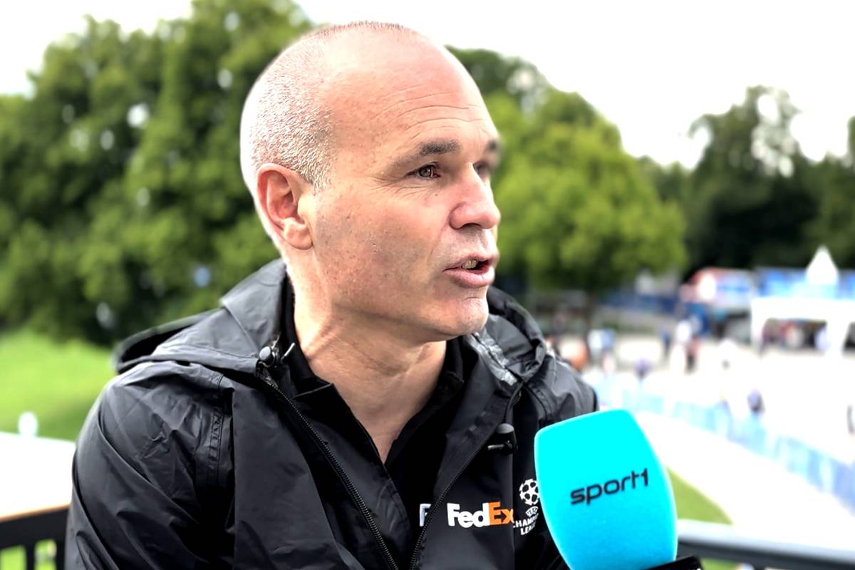 Barca-Legende Andres Iniesta bringt den Henkelpott nach München und schwelgt dabei in Erinnerungen an seinen größten Moment als Spieler. 