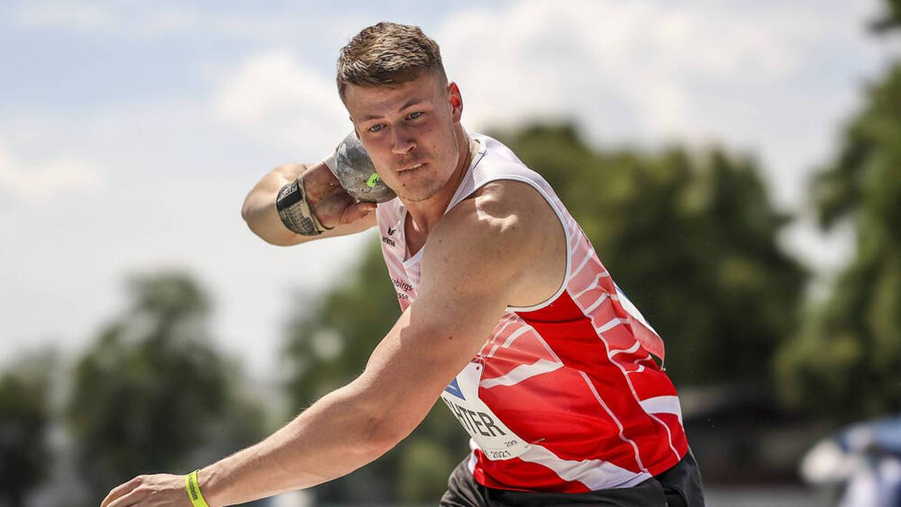 Steven Richter startet sowohl mit dem Diskus als auch mit der Kugel