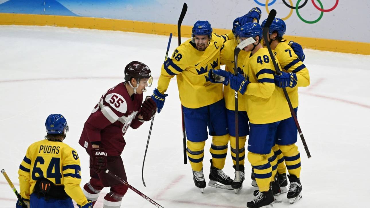 Schweden mit Zittersieg zum Auftakt