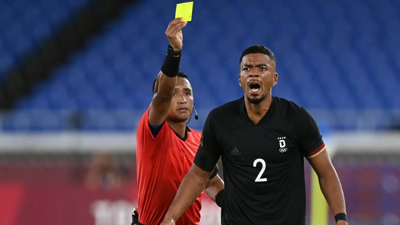 Barton pfeift deutsches WM-Spiel