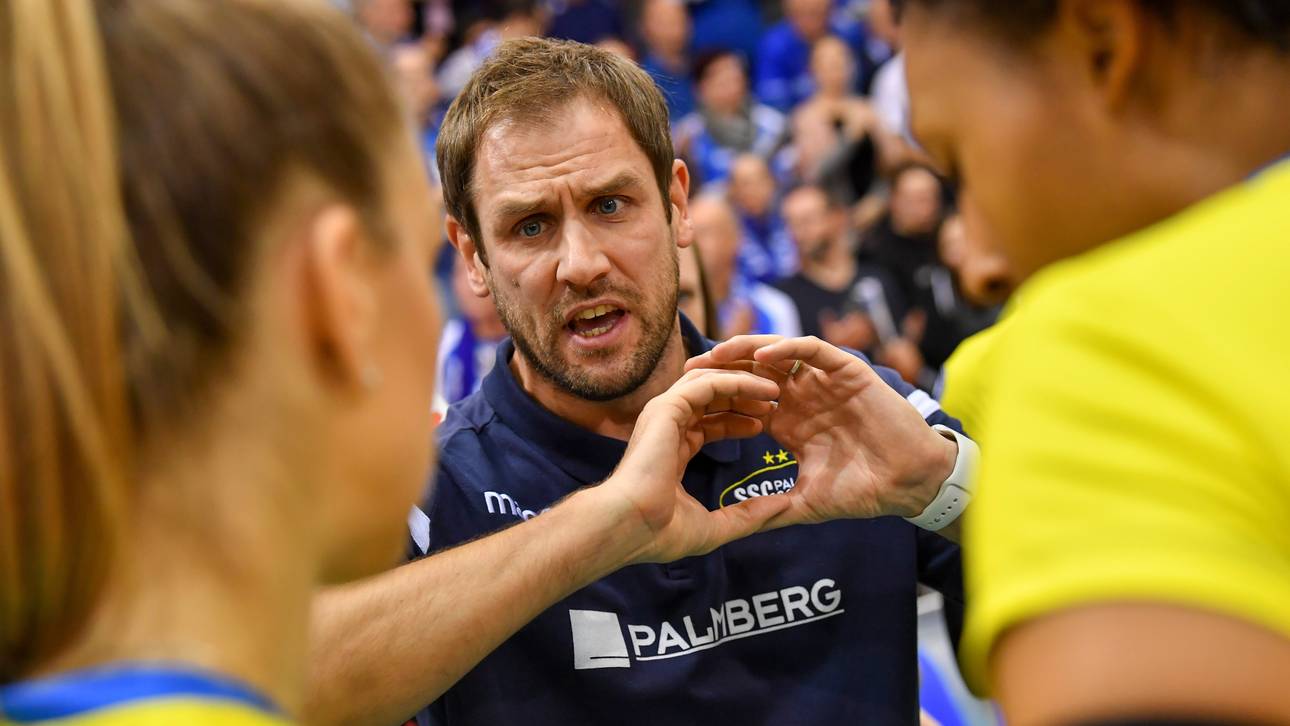 Felix Koslowski trainiert den SSC Palmberg Schwerin