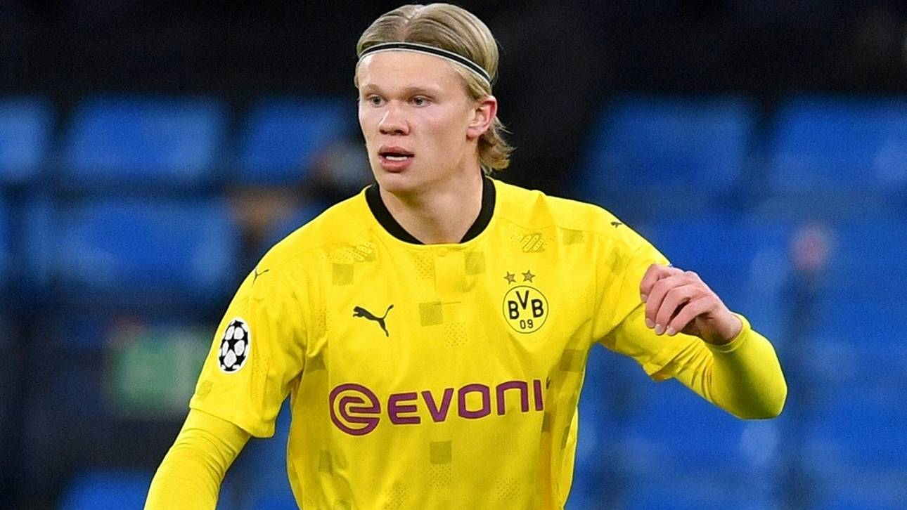 Haaland gibt Schiedsrichter-Assistent Autogramme