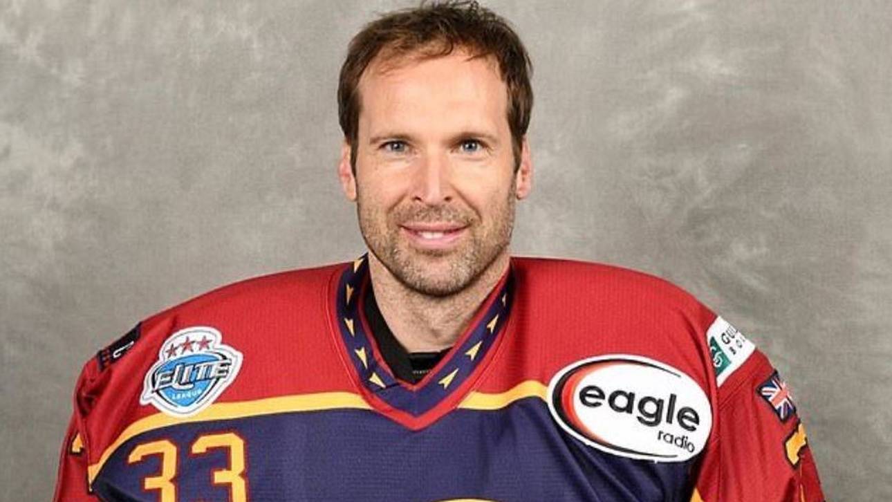 Cech setzt Karriere auf dem Eis fort