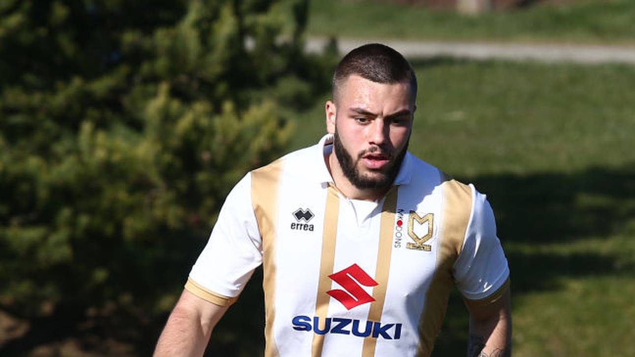 Fußballer nimmt bei Love Island teil