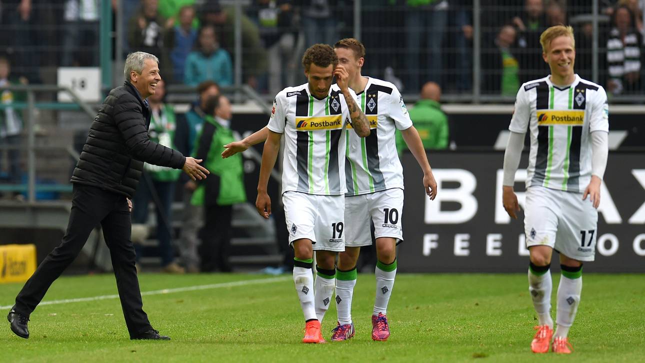 Lucien Favre (l.) kann mit den Fohlen Platz drei klarmachen